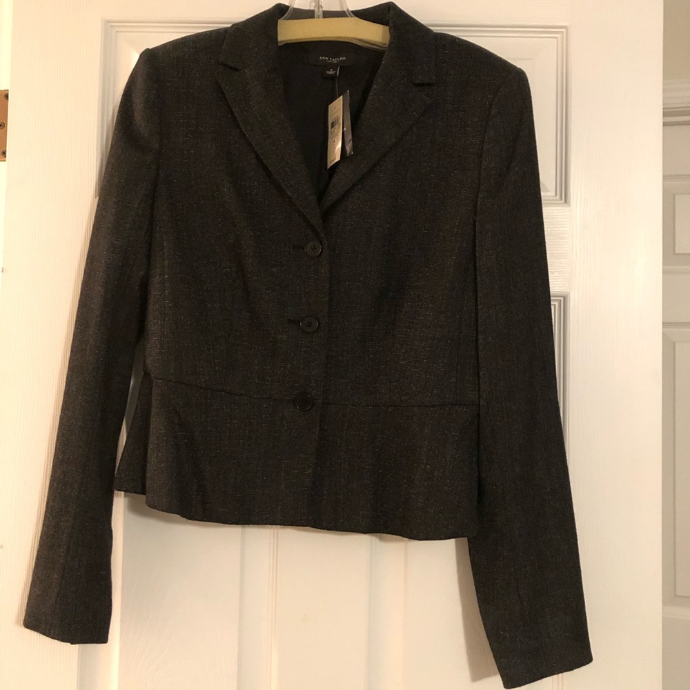 BRAND NEW Ann Taylor Blazer- NWT-size 4